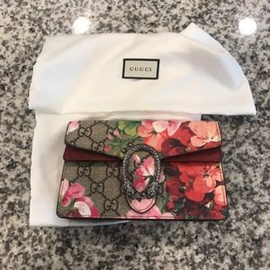 Gucci cross body hand bag